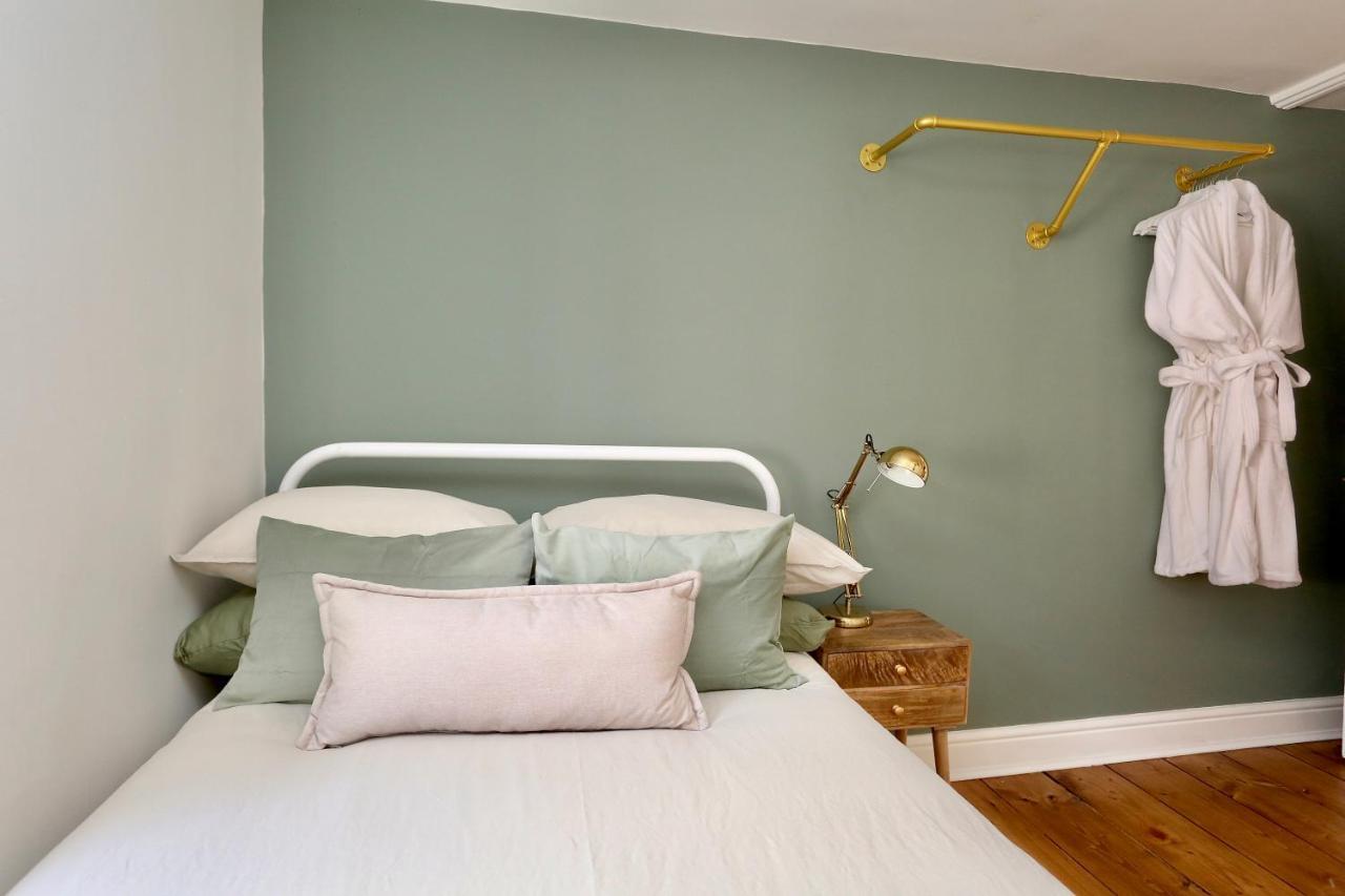 Cwm Seren - Luxury Apartment 克里克豪厄尔 外观 照片