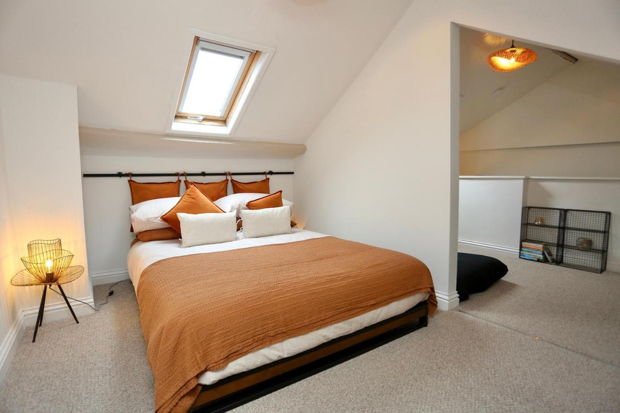 Cwm Seren - Luxury Apartment 克里克豪厄尔 外观 照片